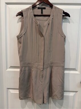 BCBG MaxAzria 100% Silk Hazelnut Sleeveless Pleated Romper Women’s Size Medium